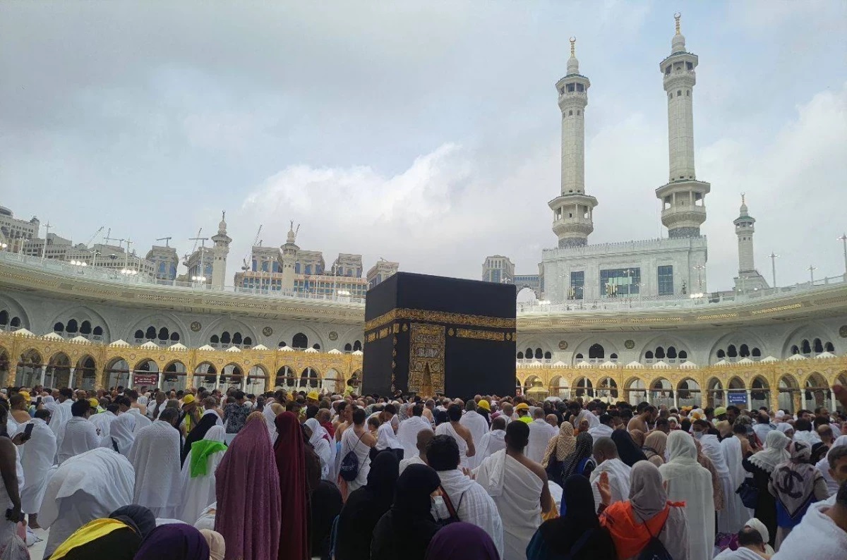 رکورد ۲۵ میلیون نمازگزار و زائر در مسجد الحرام طی دهه نخست رمضان