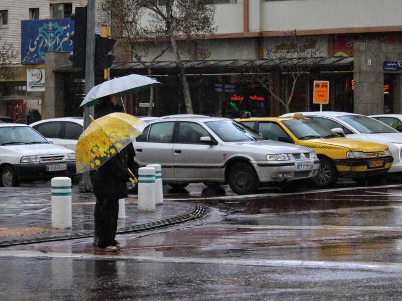 باران پاییزی پس از مدت ها آلودگی