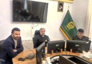 ۳۸۰ عنوان کتاب در ۲۵ هزار نسخه در رواق های کتاب حرم‌ رضوی در اختیار زائران است